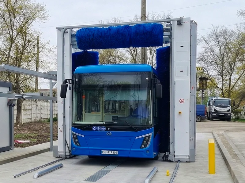 Spălătorie automată autobuze